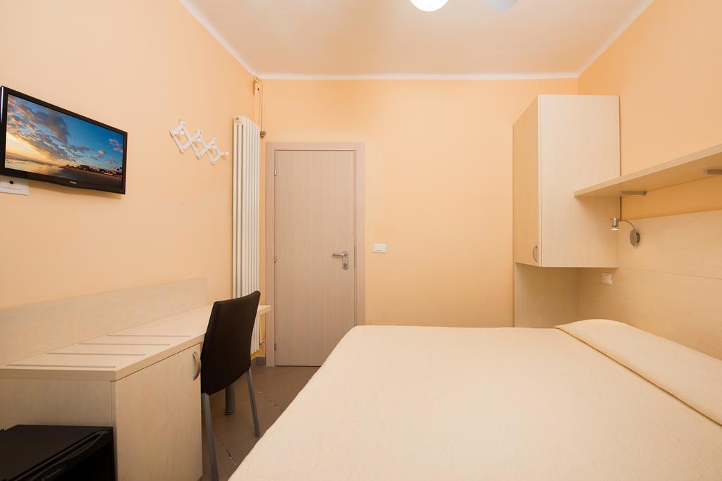 Hotel Cuba Milano Marittima Eksteriør billede