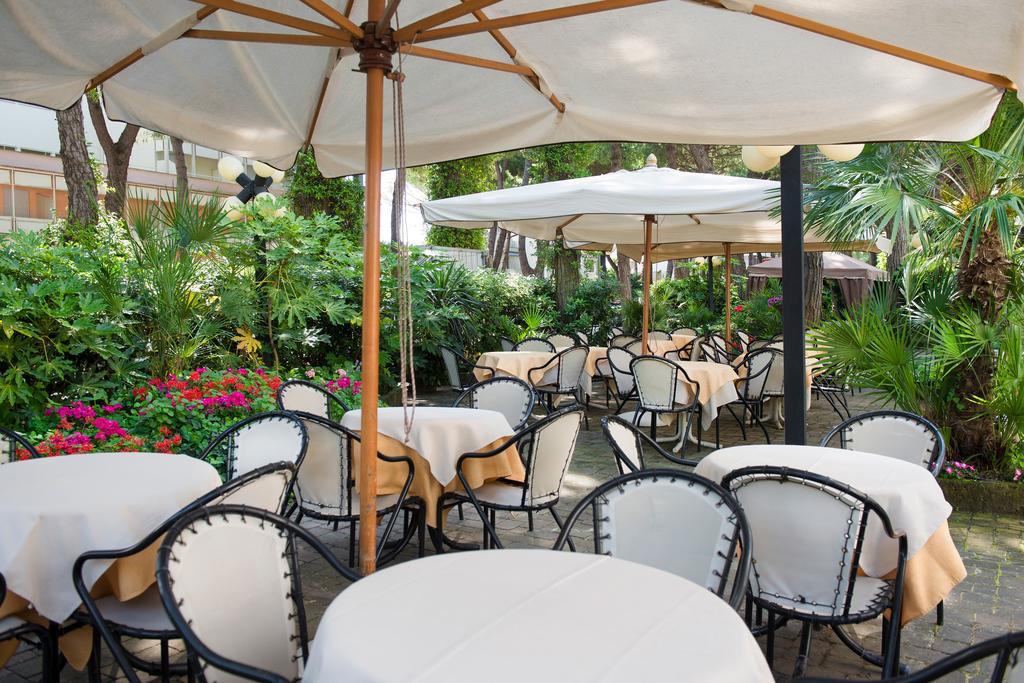 Hotel Cuba Milano Marittima Eksteriør billede