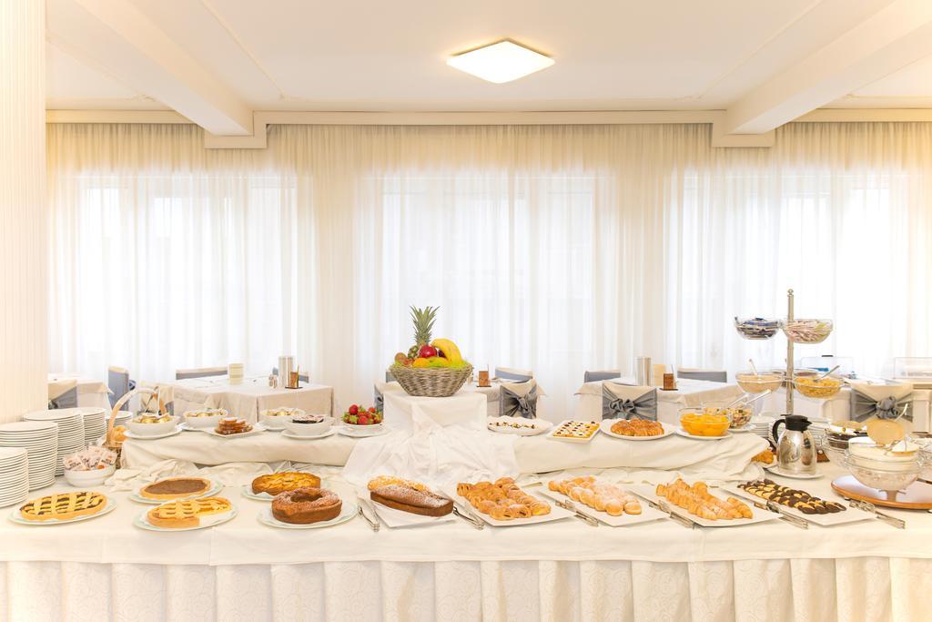 Hotel Cuba Milano Marittima Eksteriør billede