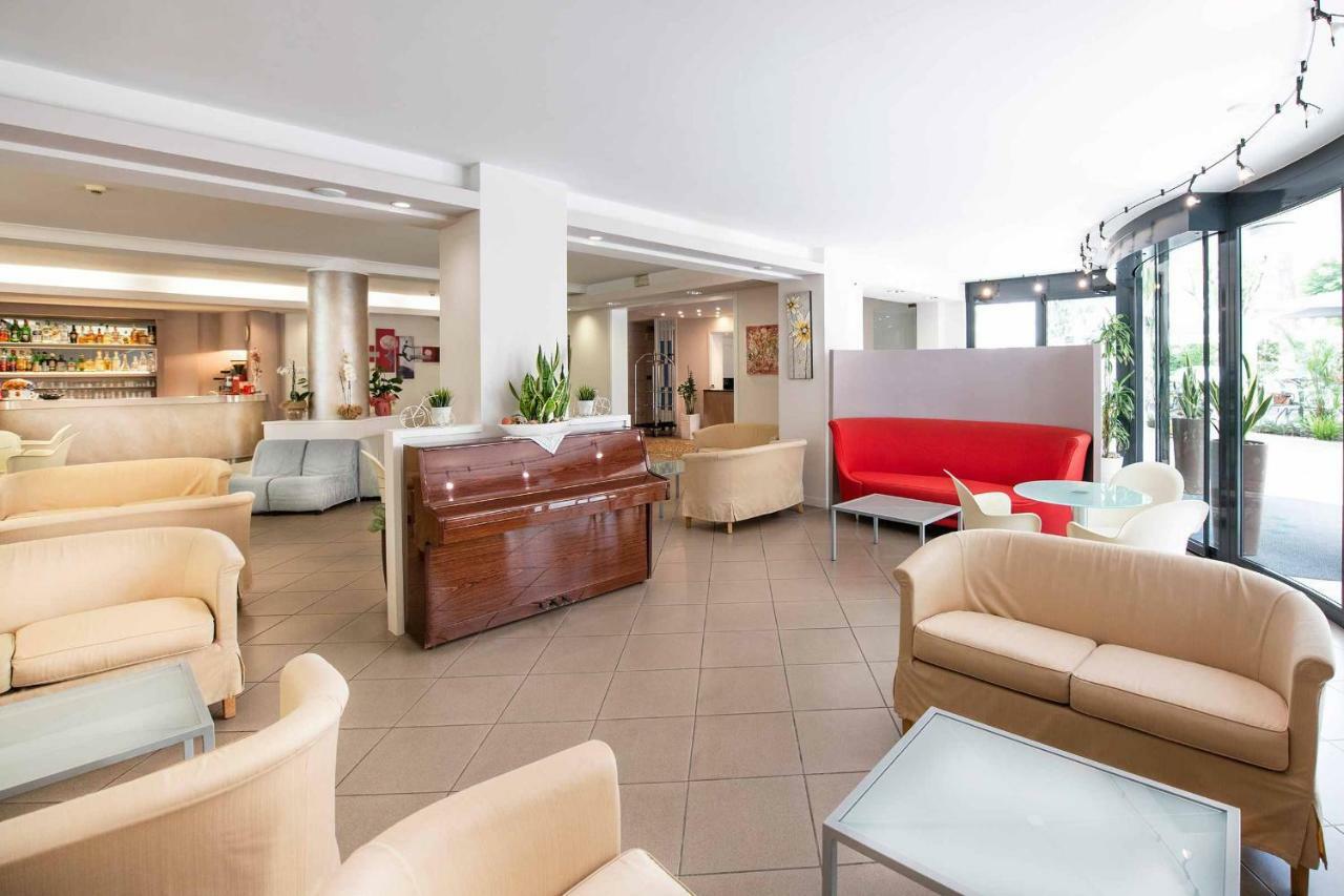 Hotel Cuba Milano Marittima Eksteriør billede